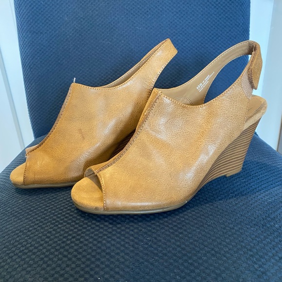 Aerosoles wedges - Picture 3 of 7